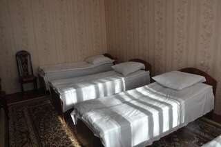 Гостевой дом Guest House Sary-Chelek Arkit Односпальная кровать в общем номере для мужчин и женщин-4